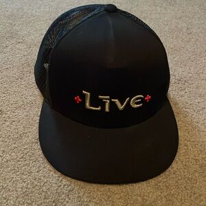 + Live + concert hat